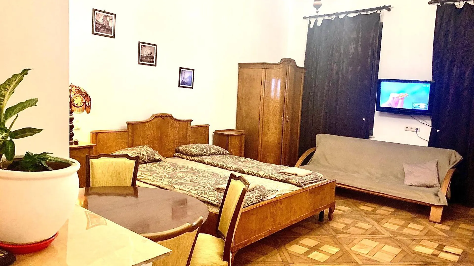Apartments In The Customs Square Lviv